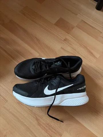 Tweedehands Nike Swift 2 bike — afbeelding 1 van 4