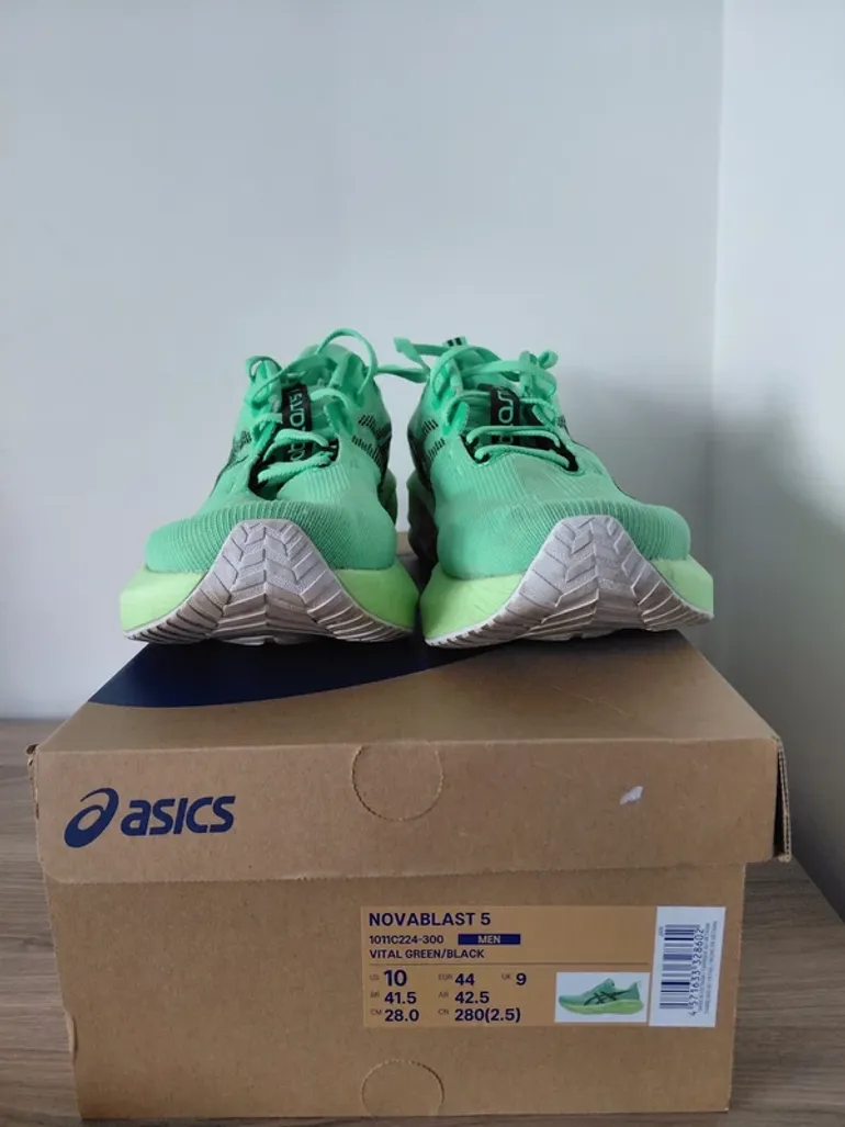 Asics Novablast 5 bike de segunda mano — imagen 2 de 4