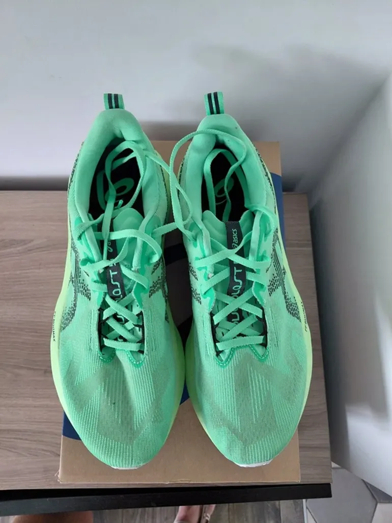 Asics Novablast 5 bike de segunda mano — imagen 4 de 4