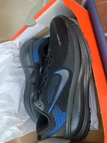 Brugt Nike Vomero 18 Running Shoes