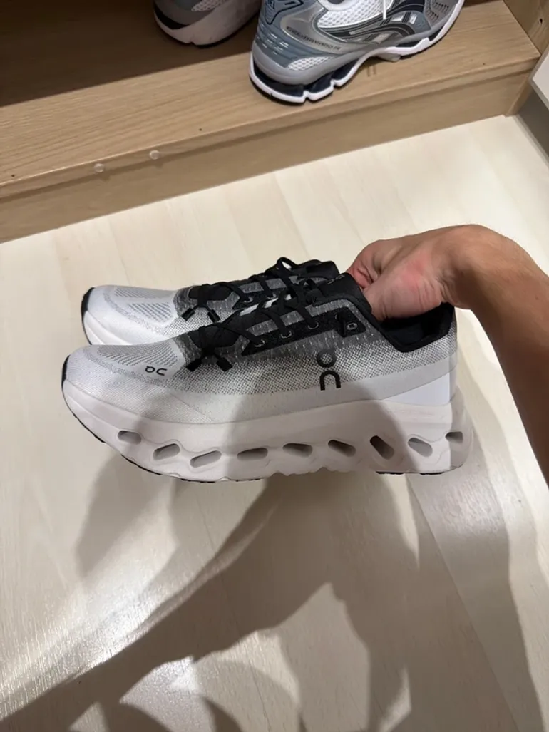 Gebrauchtes On Running Shoes bike — Bild 4 von 5