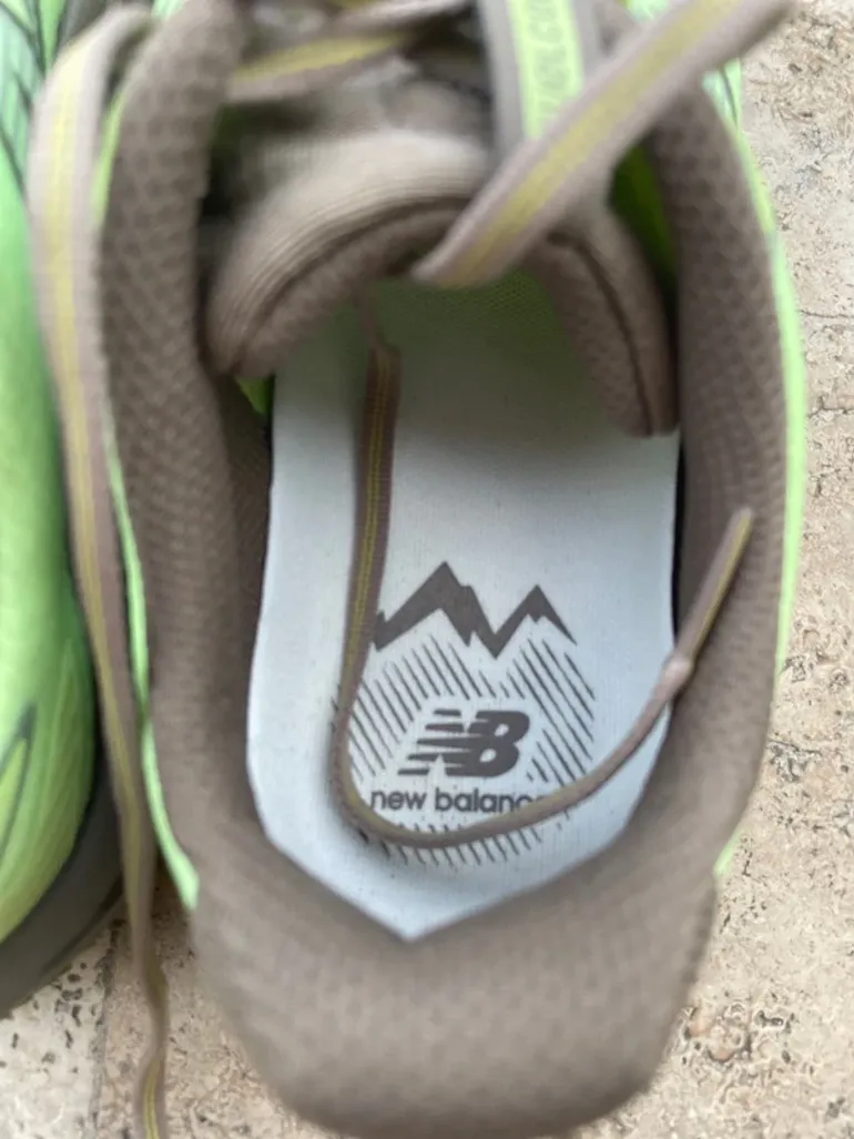 New Balance FuelCell Rebel Trail bike usato — immagine 6 di 10