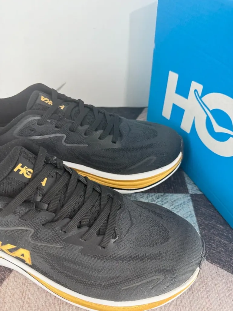 Used Hoka Shoes bike — image 2 of 4