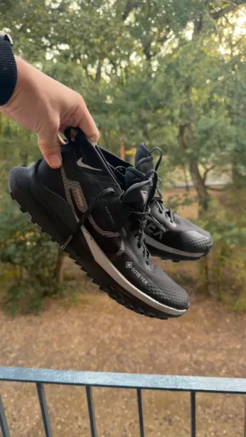 Käytetty Pegasus Trail Running Shoes