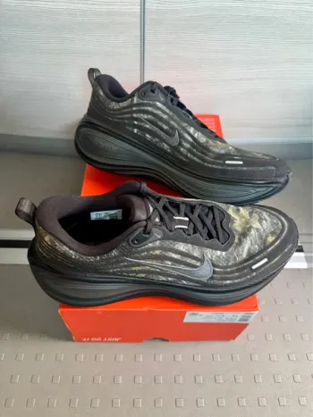 Nike Vomero Plus Running Shoes d'occasion