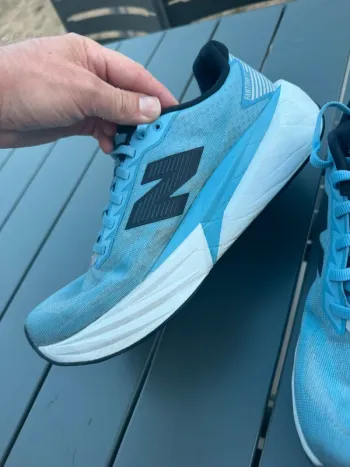 New Balance Rebel v5 bike d'occasion — image 7 sur 10