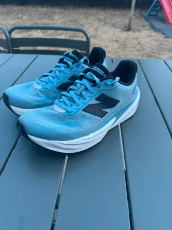 New Balance Rebel v5 bike d'occasion — image 2 sur 10