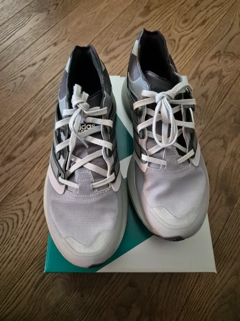 Used Adidas Adizero Adios Pro bike — image 2 of 12