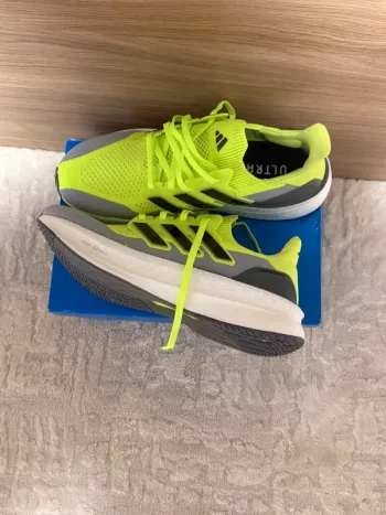 Used Adidas Ultra Boost 5 bike — image 2 of 3