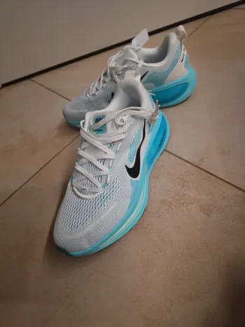 Nike Vomero 18 bike usato — immagine 3 di 7