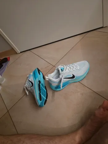 Nike Vomero 18 bike usato — immagine 5 di 7