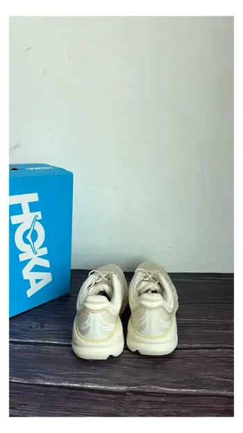 Hoka Shoes Size 44.5 bike de segunda mano — imagen 4 de 5