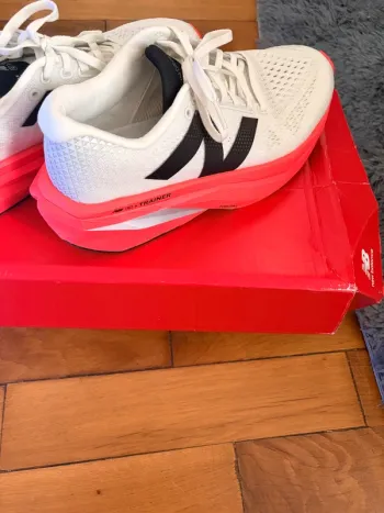 New Balance FuelCell SuperComp Trainer v3 Running Shoes usato