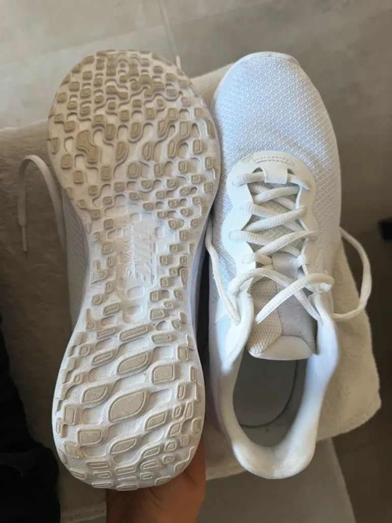 Tweedehands Nike Revolution 6 bike — afbeelding 5 van 5
