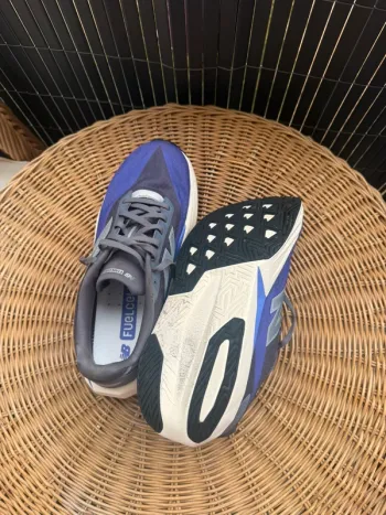 Gebrauchtes New Balance Rebel v5 bike — Bild 4 von 5