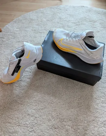 Used Nike Basket Running Shoes