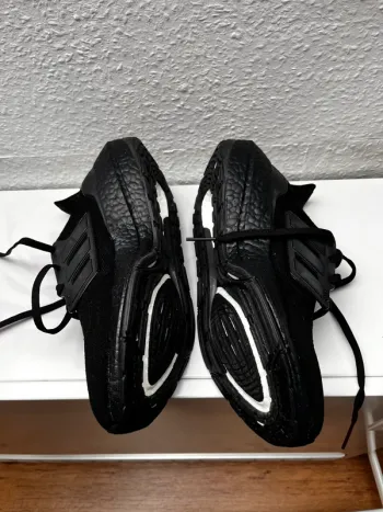 Tweedehands Adidas UltraBoost bike — afbeelding 2 van 7