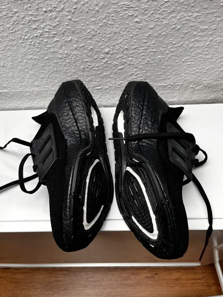 Tweedehands Adidas UltraBoost bike — afbeelding 2 van 7
