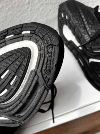 Tweedehands Adidas UltraBoost bike — afbeelding 4 van 7