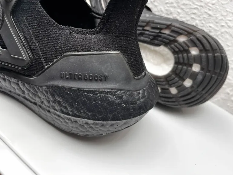 Tweedehands Adidas UltraBoost bike — afbeelding 6 van 7