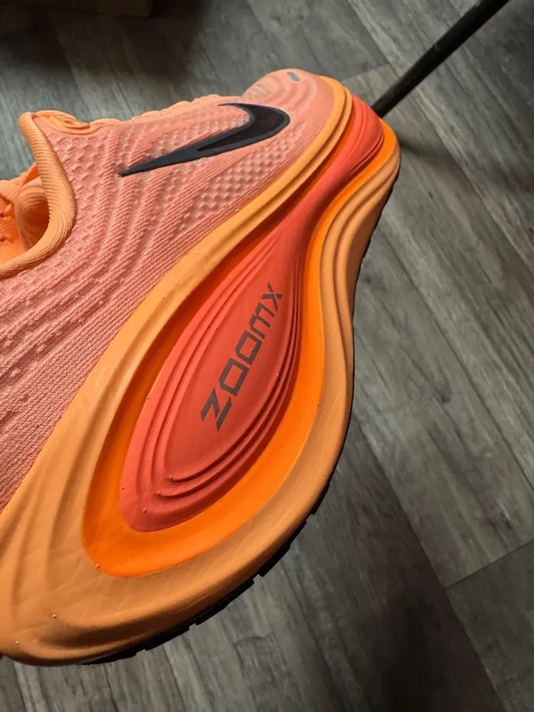 New Balance Vomero Plus bike d'occasion — image 4 sur 7