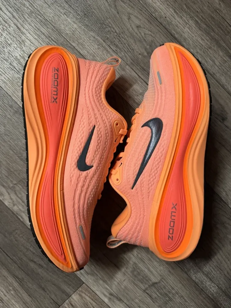 New Balance Vomero Plus bike d'occasion — image 2 sur 7