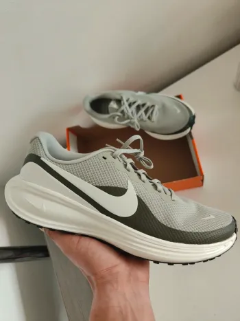 Brugt Nike Revolution 8 Running Shoes