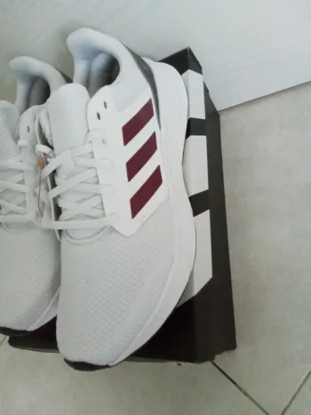 Tweedehands Adidas Sneakers Running Shoes