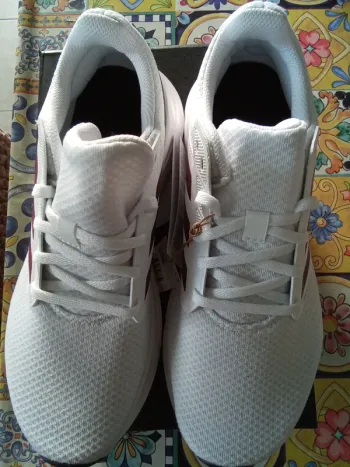 Used Adidas Sneakers bike — image 3 of 5