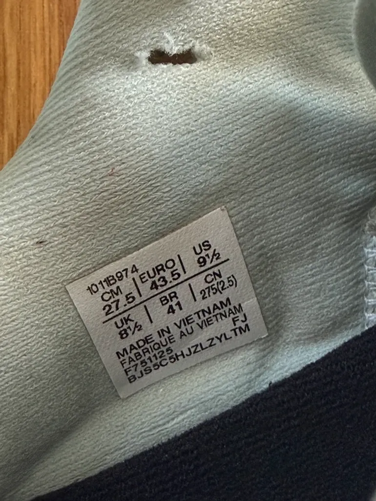 Used Asics Novablast 5 bike — image 4 of 5