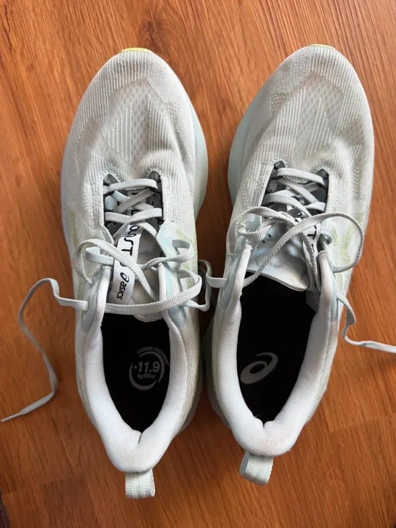 Used Asics Novablast 5 bike — image 5 of 5