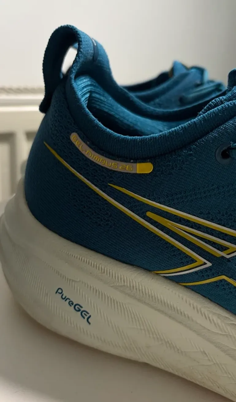 Used Asics Gel-Nimbus 26 bike — image 6 of 8