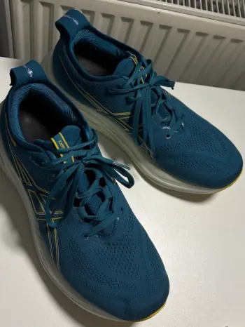 Used Asics Gel-Nimbus 26 bike — image 7 of 8