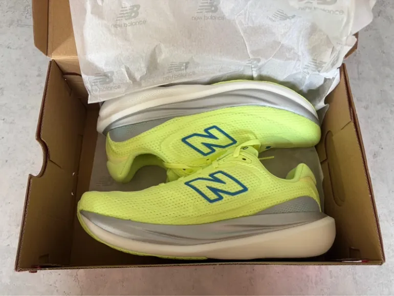 New Balance 1080 V15 bike usato — immagine 2 di 28