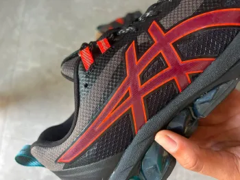 Used Asics Gel Quantum bike — image 4 of 6