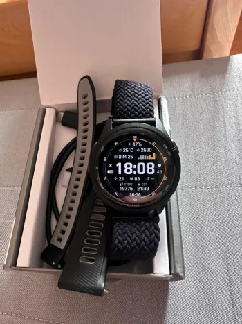Used Garmin Forerunner 265 Electronics