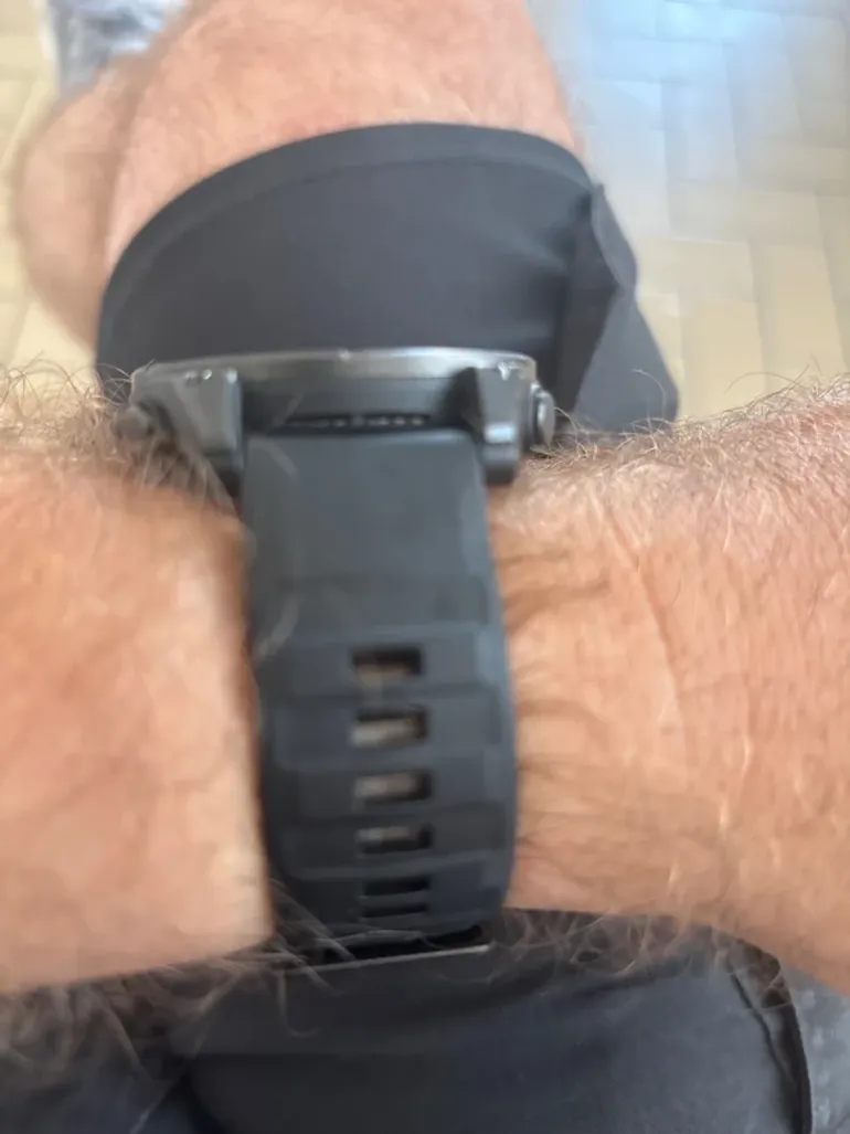 Garmin fenix 8 bike d'occasion — image 2 sur 7