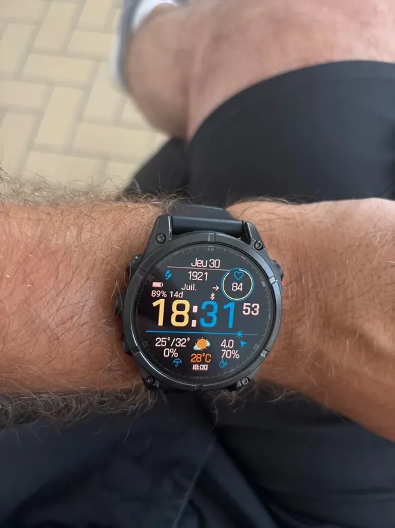 Garmin fenix 8 bike d'occasion — image 4 sur 7