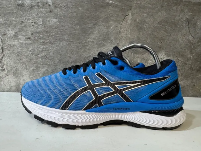Tweedehands Asics Gel Nimbus 22 bike — afbeelding 4 van 15