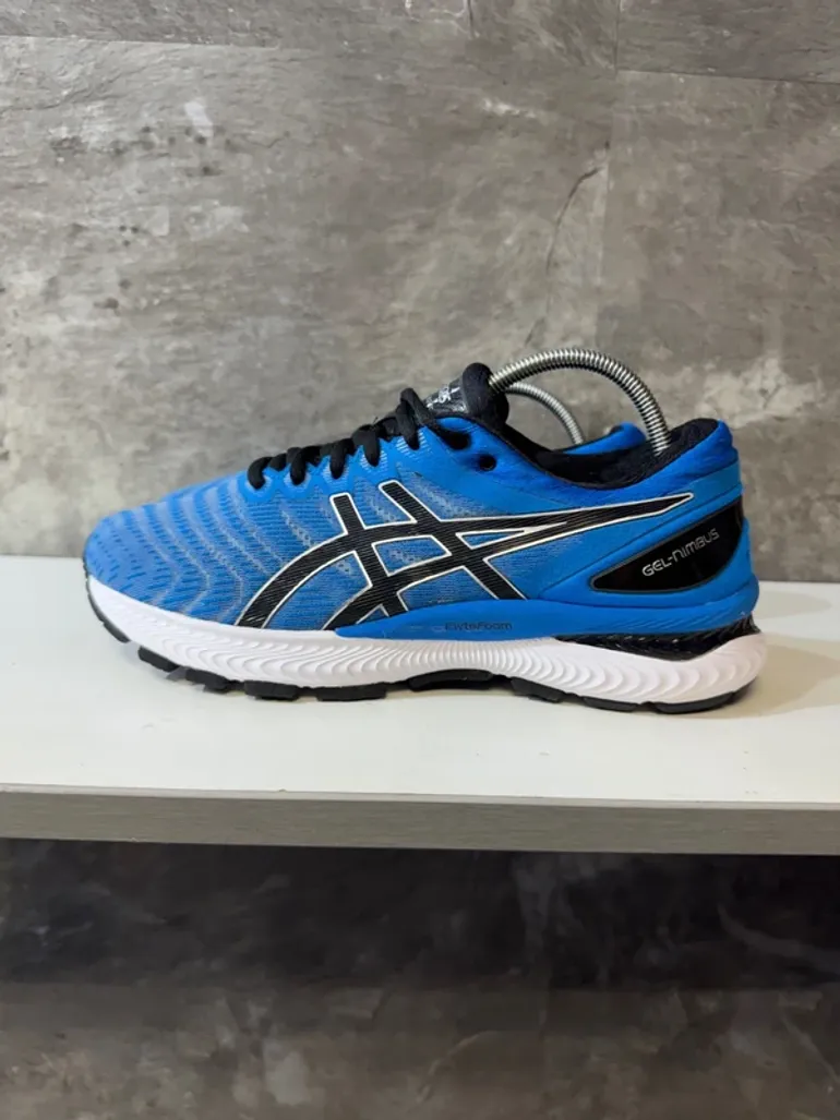 Tweedehands Asics Gel Nimbus 22 bike — afbeelding 7 van 15