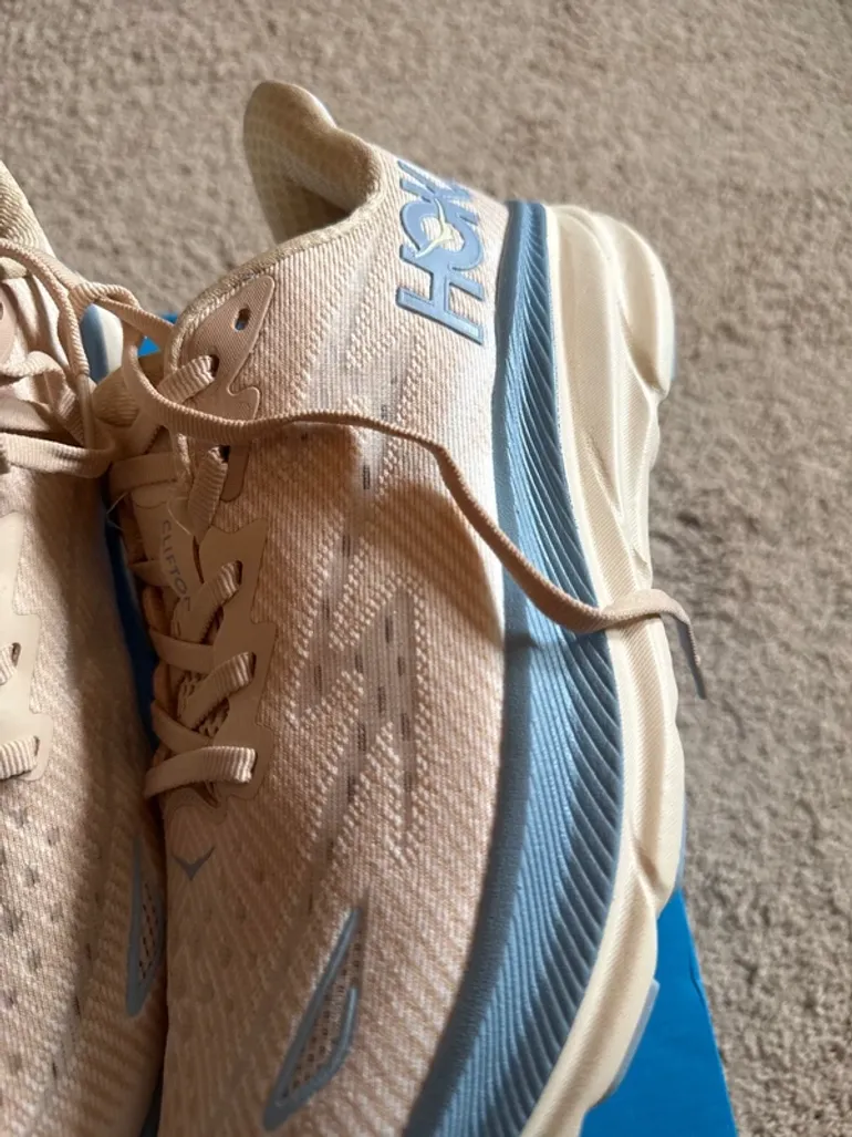 Used Hoka Clifton 9 bike — image 7 of 8