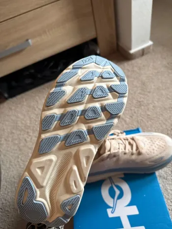 Used Hoka Clifton 9 bike — image 4 of 8