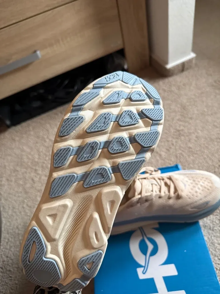 Used Hoka Clifton 9 bike — image 4 of 8