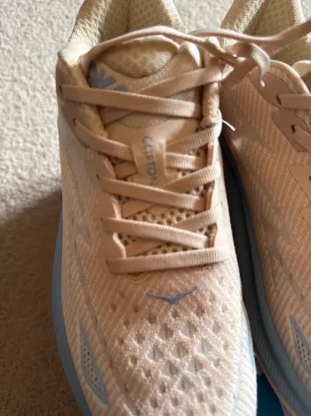Used Hoka Clifton 9 bike — image 5 of 8