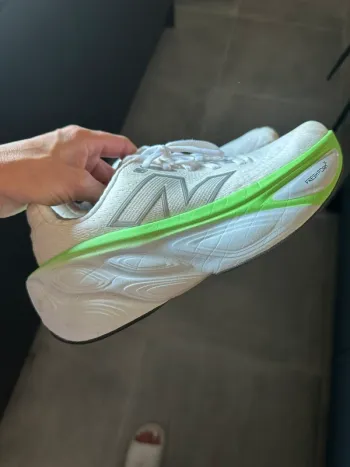 Used New Balance Fresh Foam X More v5 bike — image 2 of 4