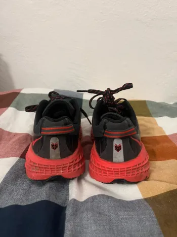 Brugt Hoka Speedgoat 3 bike — billede 3 af 3