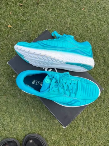 Used Saucony Kinvara 10 bike — image 2 of 5