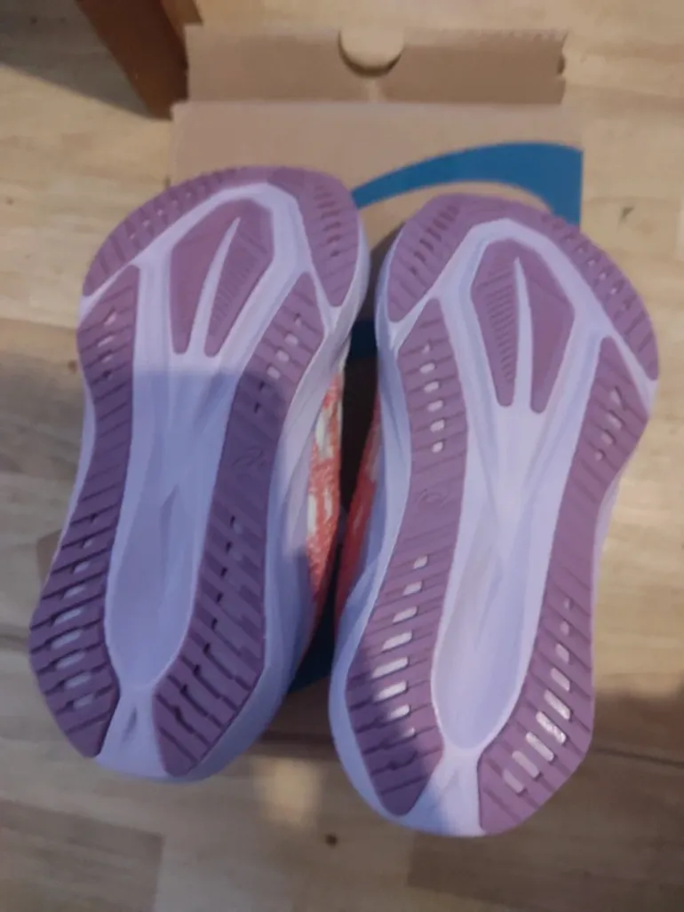 Gebrauchtes Asics Running Baskets Femme bike — Bild 7 von 7