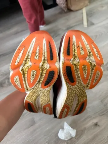 Used Saucony Endorphin Azura bike — image 5 of 8
