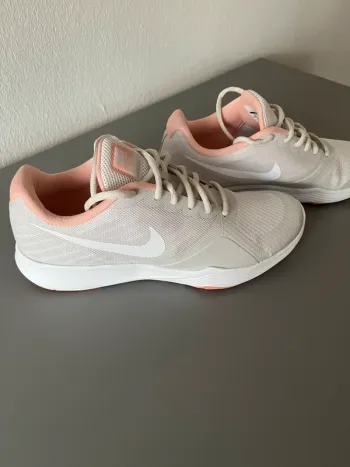 Used Orange Nike Sportschuhe Running Shoes